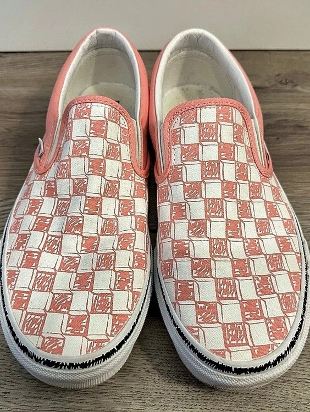 Vans Classic Slip-On Checkerboard Sneakers Pink & White - Women’s 10.5